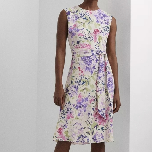 Lauren Ralph Lauren Dresses & Skirts - Lauren Ralph Lauren Floral Belted Bubble Crepe Dress - Size 4